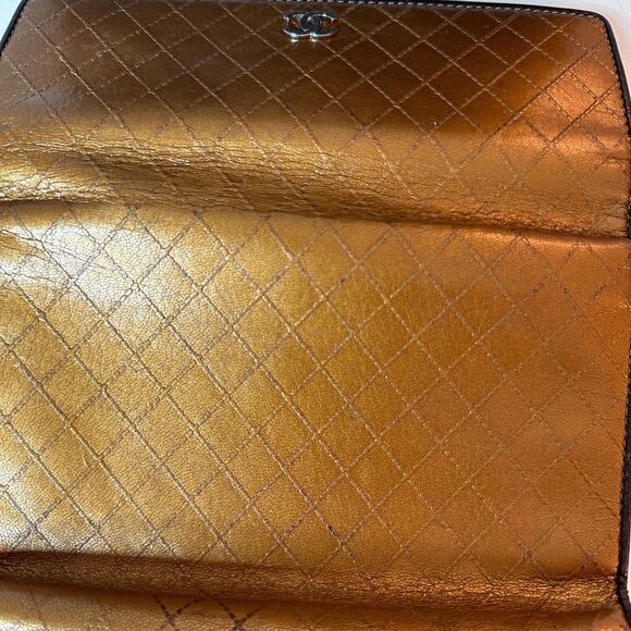 Authentic Chanel Tri-Fold Wallet Gold & Black Interior Trim Leather gold CC Logo - Picture 6 of 14